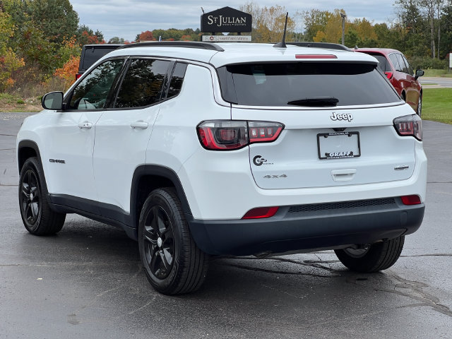 Used 2024 Jeep Compass Latitude w/ Convenience Group AWD/4WD image 10