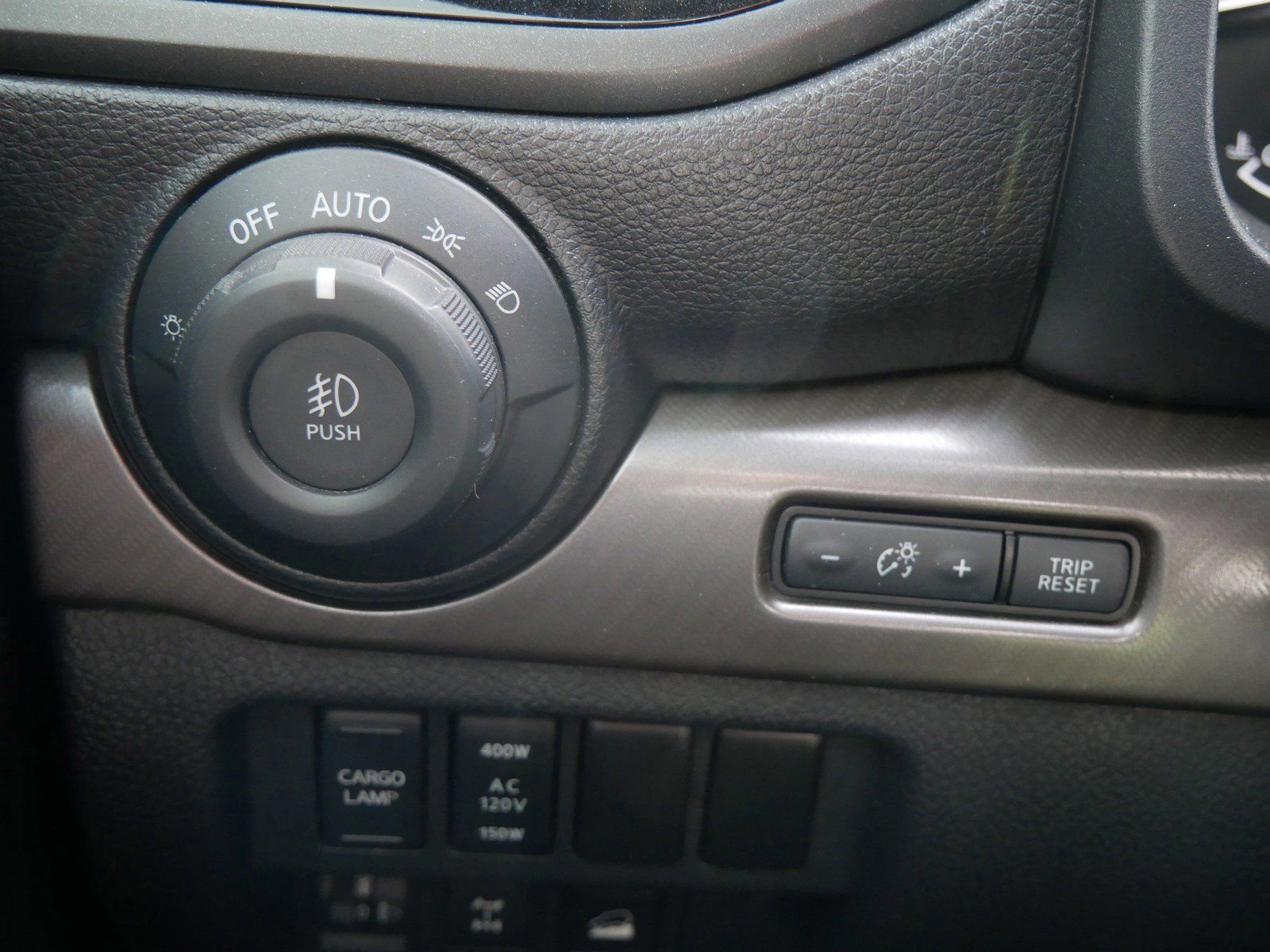 Certified 2024 Nissan Titan PRO-4X w/ Pro-4x Convenience Package image 33