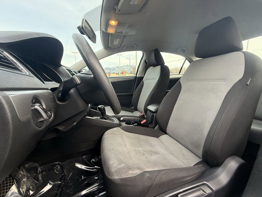 Used 2017 Volkswagen Jetta S image 10