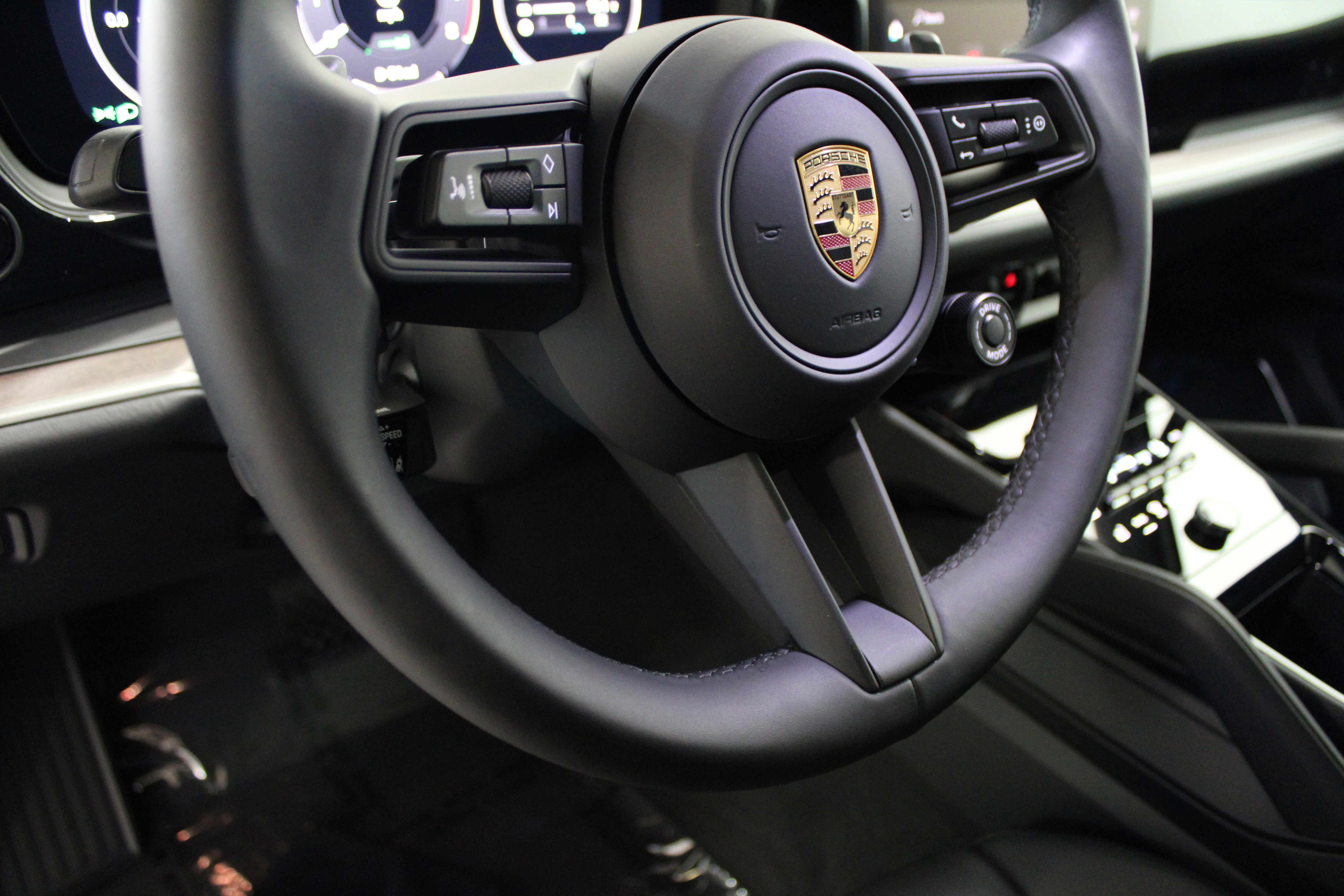 New 2025 Porsche Cayenne E-Hybrid image 22
