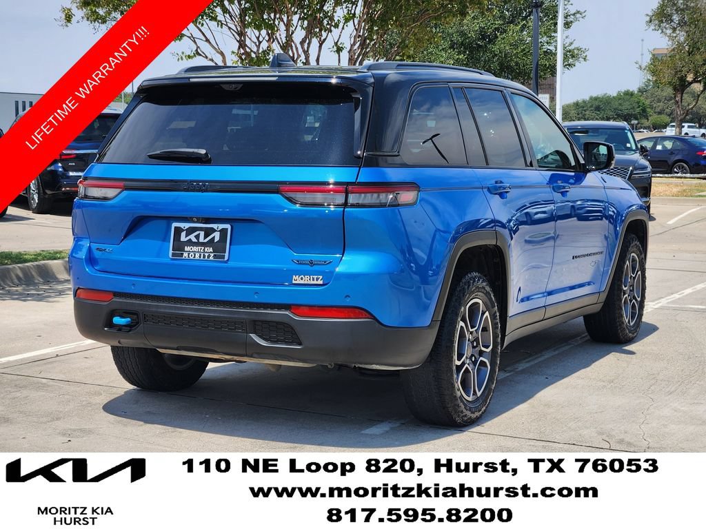 Used 2023 Jeep Grand Cherokee Trailhawk w/ Advanced Protech Group II AWD/4WD image 2