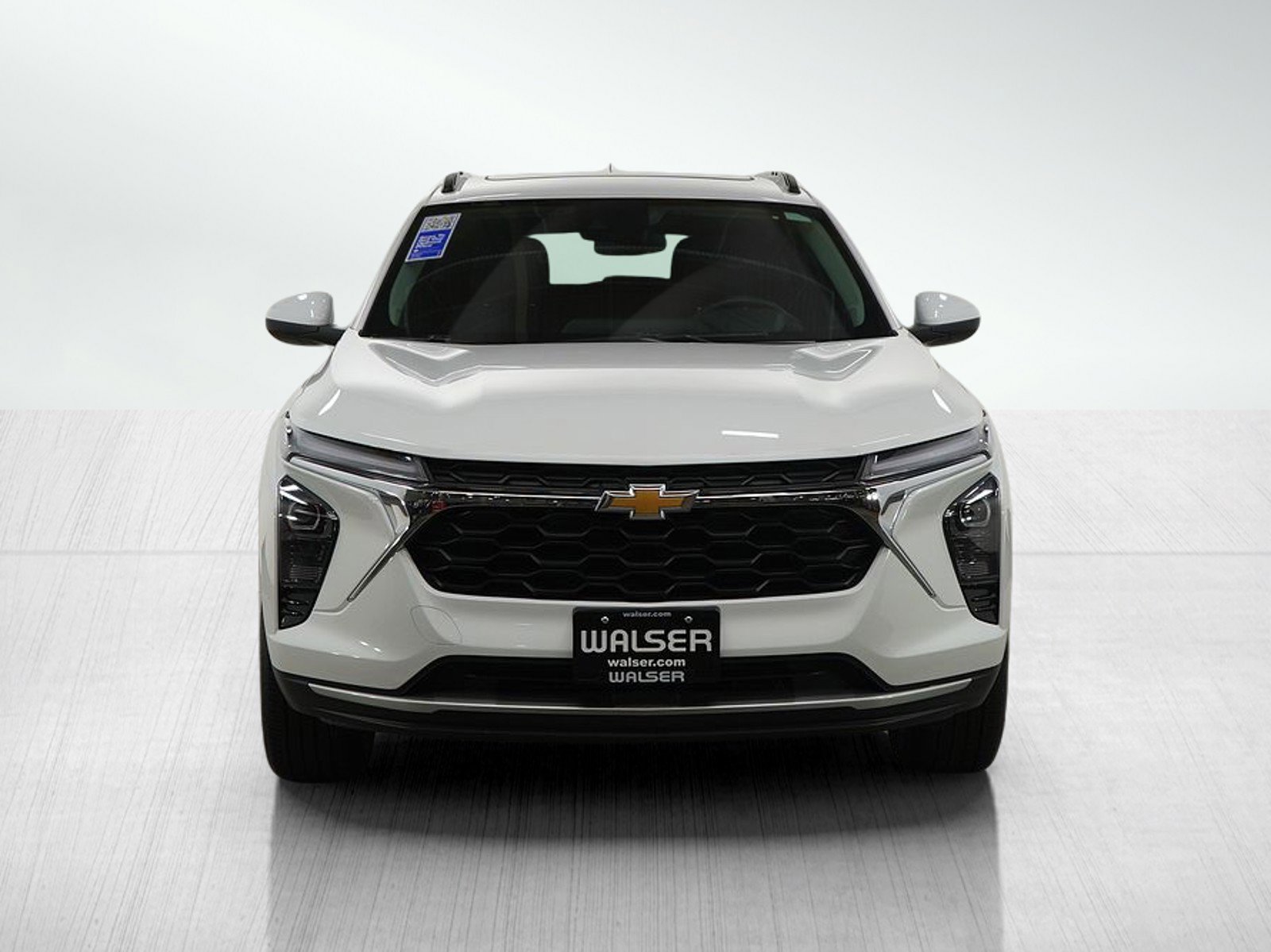 Used 2024 Chevrolet Trax LT w/ Sunroof Package image 8