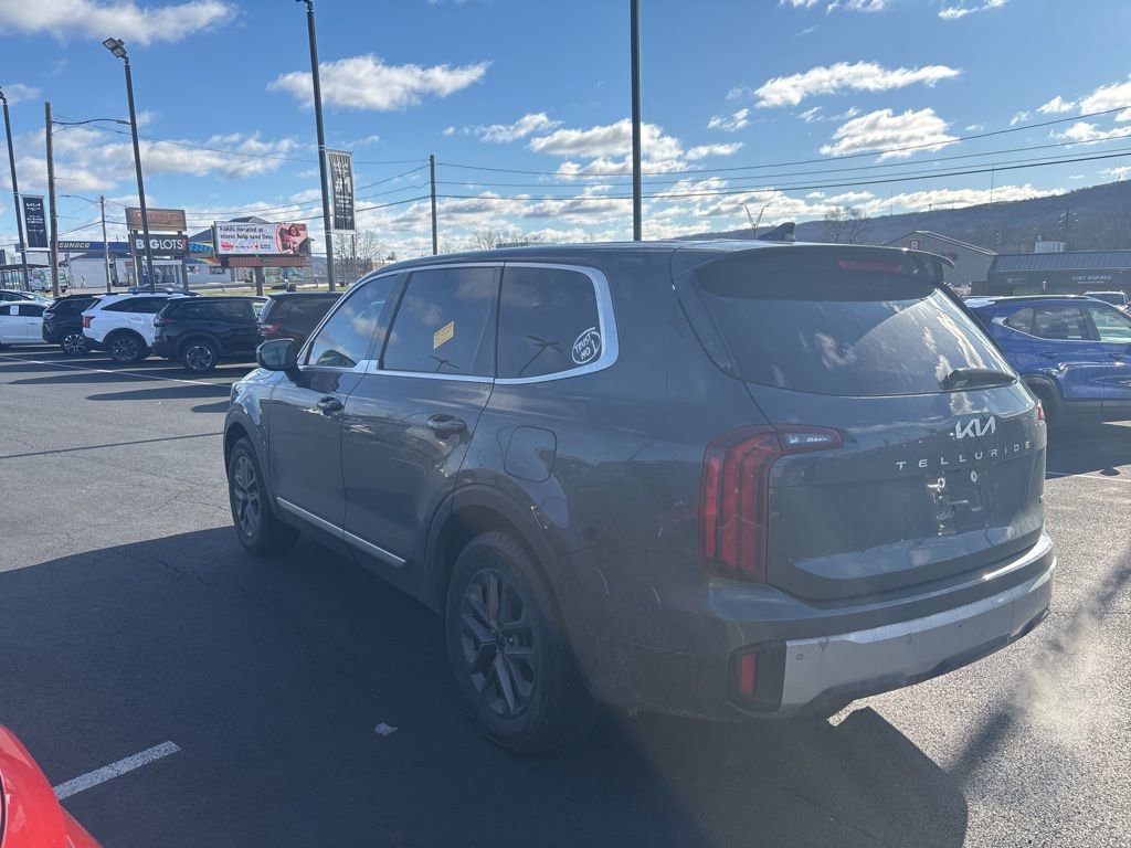 Used 2023 Kia Telluride LX image 5