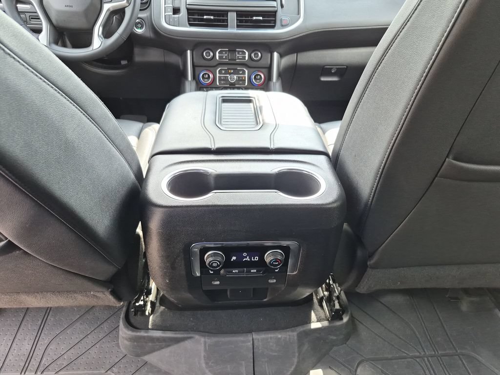 Used 2023 Chevrolet Tahoe Z71 w/ Luxury Package AWD/4WD image 34
