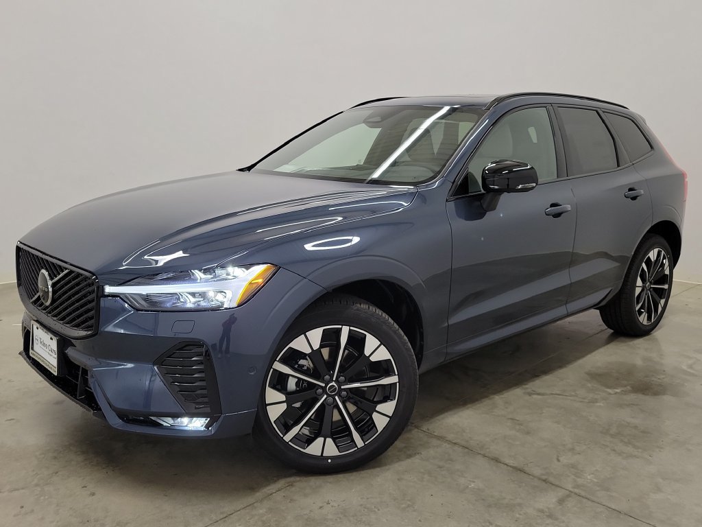 New 2026 Volvo XC60 B5 Plus w/ Protection Package Premier AWD/4WD image 34