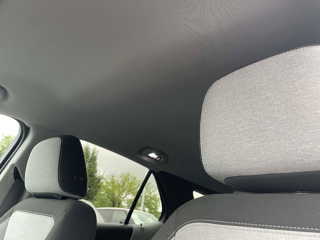 Used 2023 Chevrolet Equinox LS w/ LS Convenience Package FWD image 11