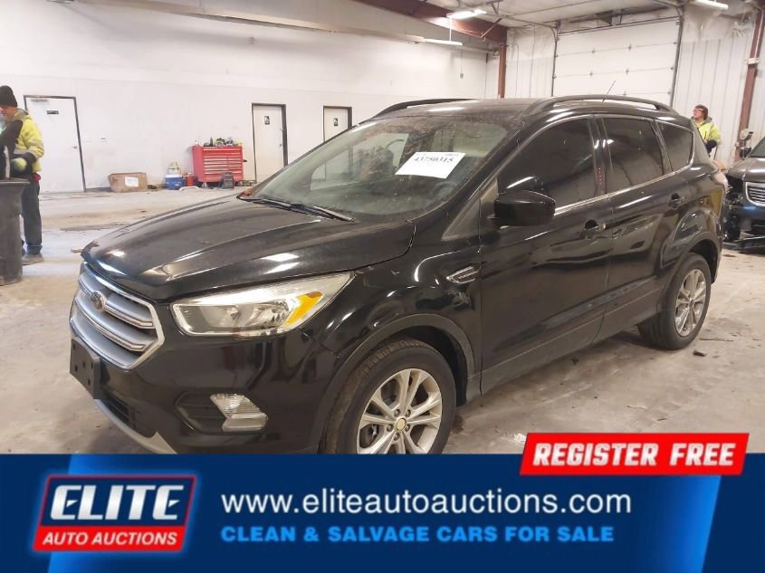 Used 2018 Ford Escape SE image 3