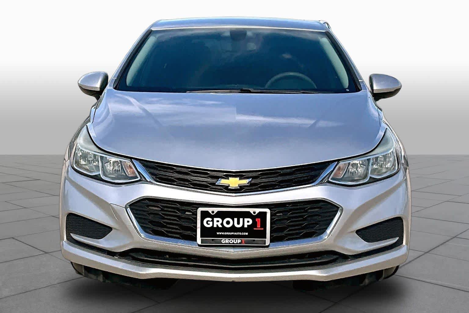 Used 2017 Chevrolet Cruze LS FWD image 3