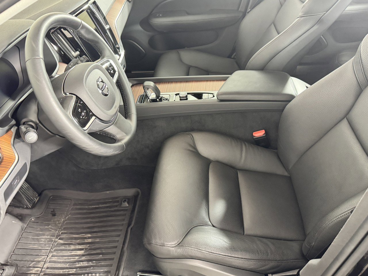 Used 2024 Volvo S60 B5 Plus image 10