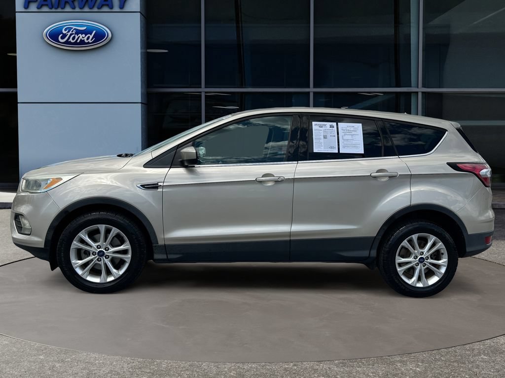 Used 2017 Ford Escape SE FWD image 8