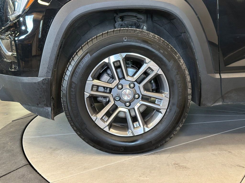 Used 2025 GMC Terrain Elevation image 22