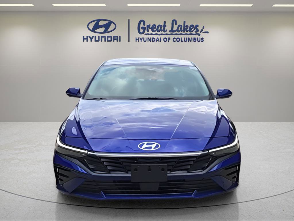 Certified 2025 Hyundai Elantra Limited FWD image 1