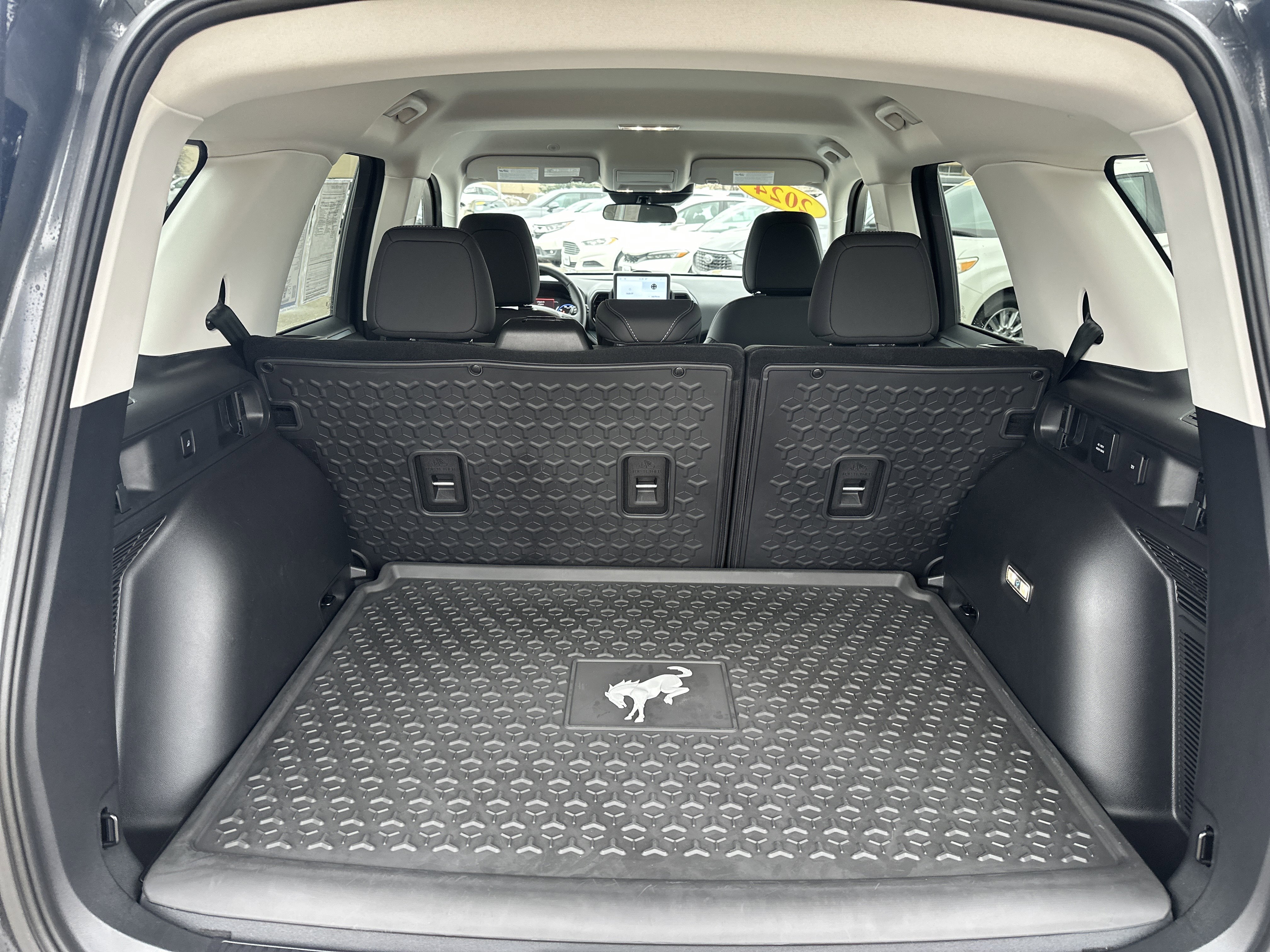 Used 2024 Ford Bronco Sport Badlands image 11