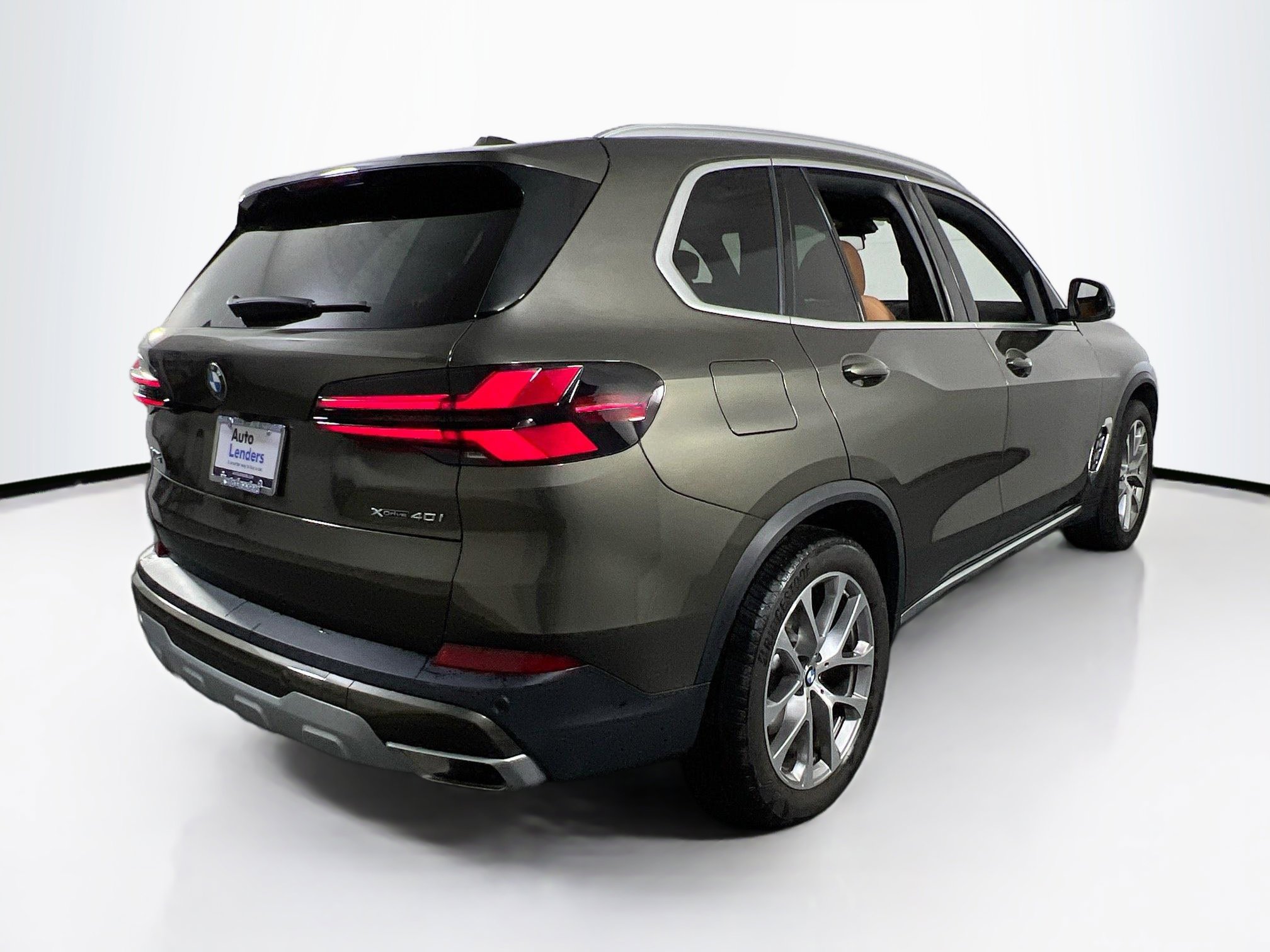 Used 2024 BMW X5 xDrive40i w/ Parking Assistance Package image 5