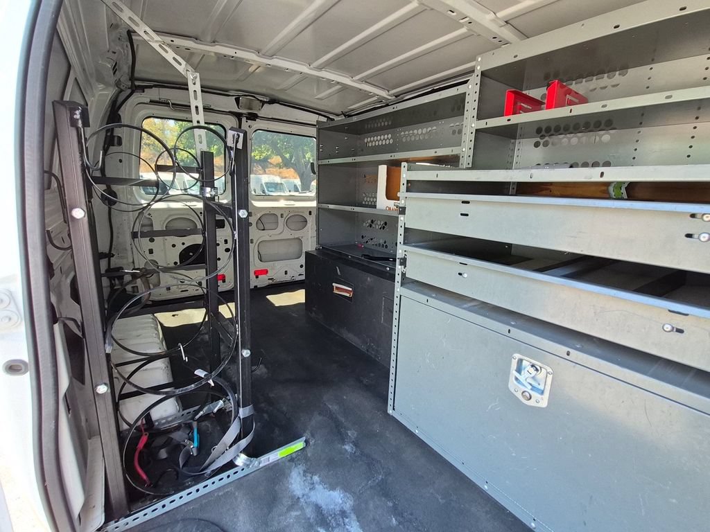 Used 2010 Ford E-250 and Econoline 250 RWD image 9