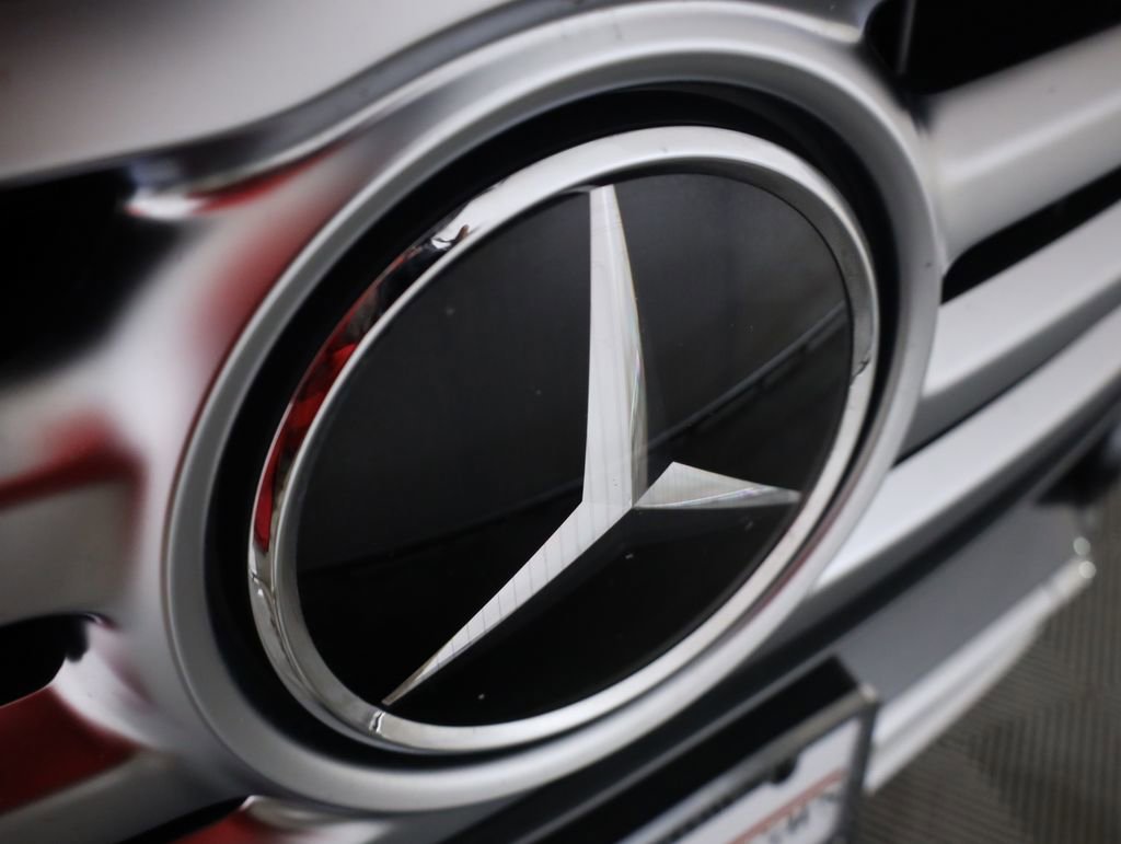 Used 2025 Mercedes-Benz GLS 450 4MATIC image 80