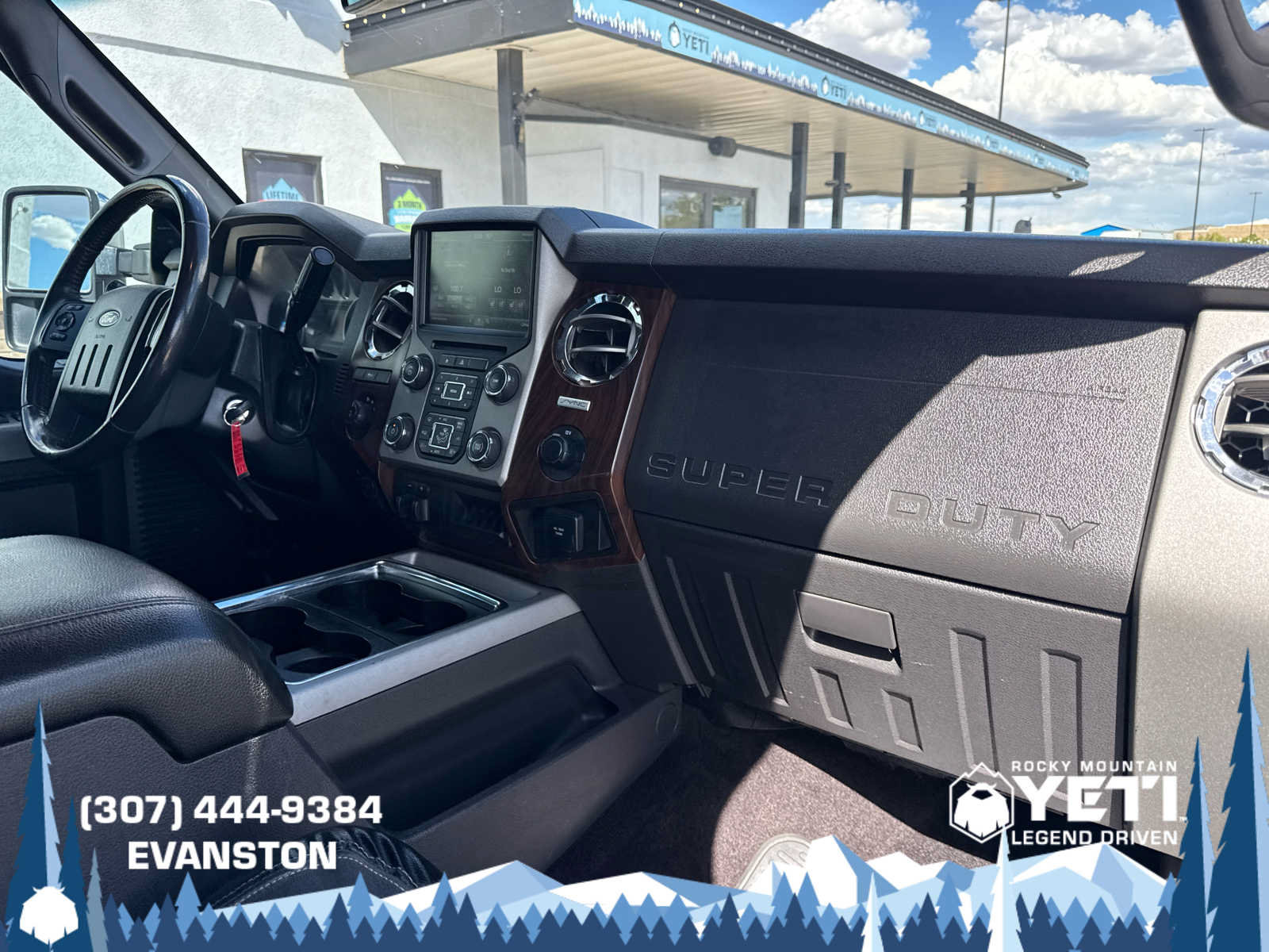 Used 2015 Ford F350 Lariat w/ Lariat Ultimate Package AWD/4WD image 16