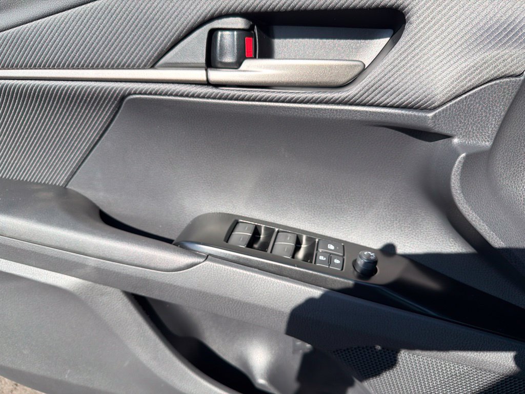 New 2026 Toyota Camry Hybrid w/ Multimedia Upgrade Package FWD image 14