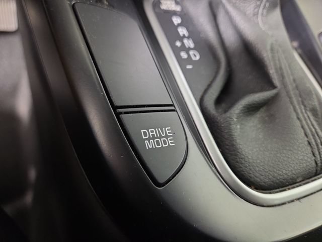 Certified 2025 Kia Soul LX w/ LX Technology Package FWD image 23