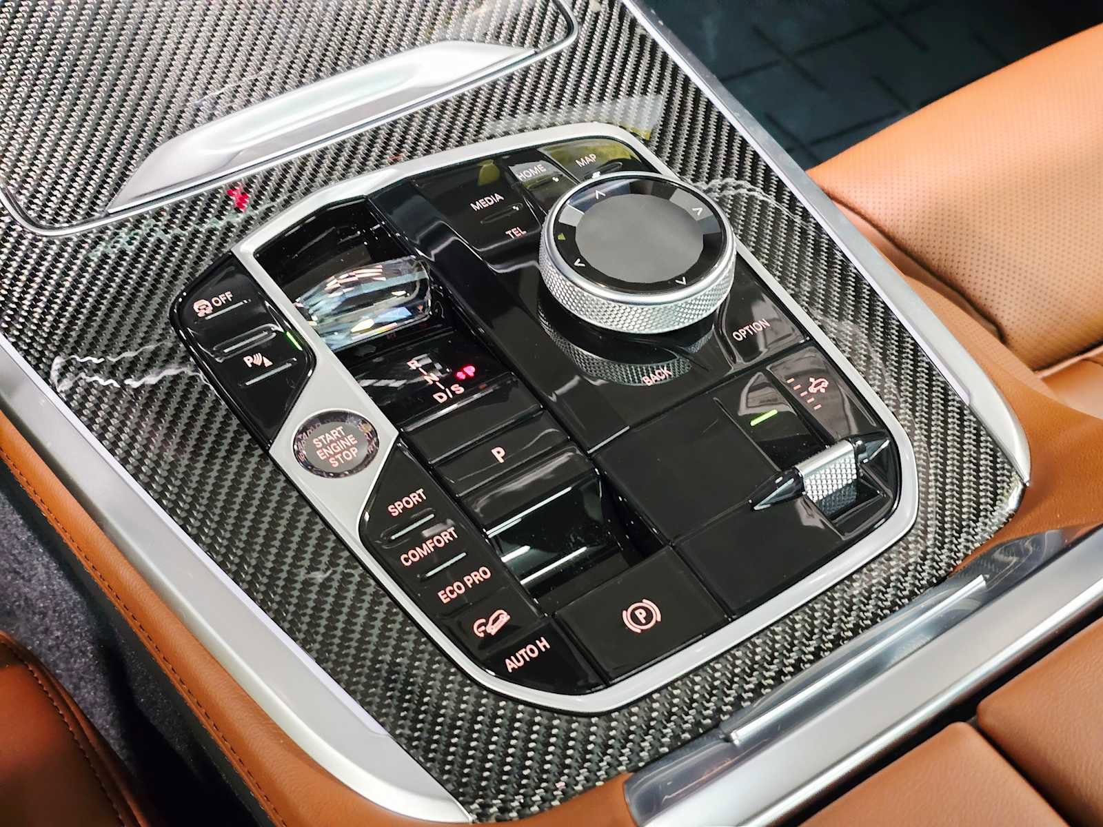 New 2026 BMW X7 M60i image 16