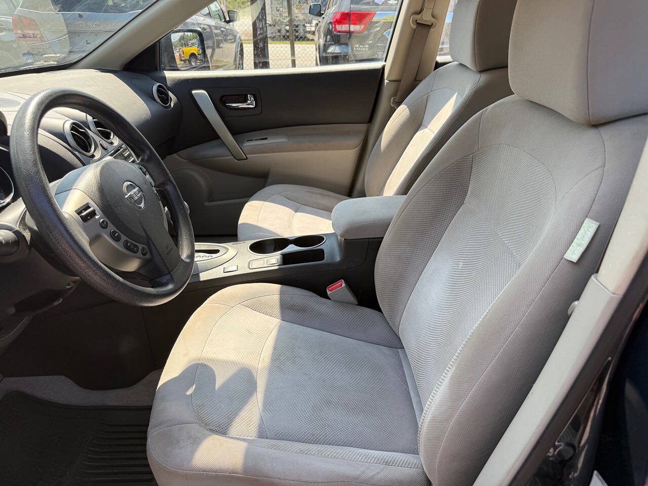 Used 2014 Nissan Rogue S w/ Convenience Package AWD/4WD image 18