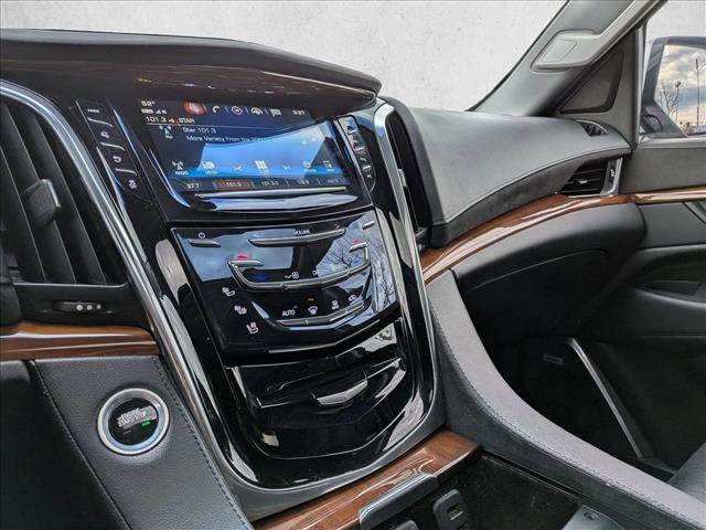 Used 2017 Cadillac Escalade ESV Premium Luxury image 13
