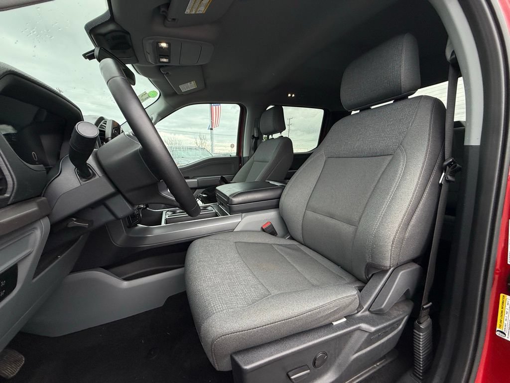 Used 2025 Ford F150 XLT w/ Equipment Group 301A Standard AWD/4WD image 21