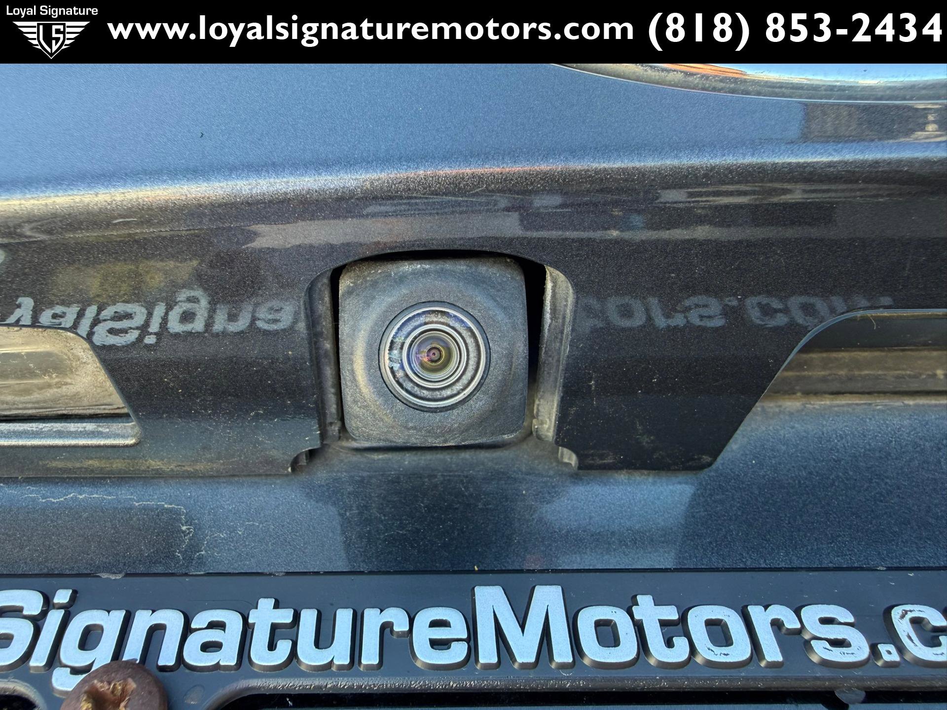 Used 2018 Toyota C-HR XLE image 10