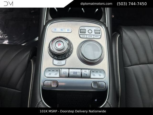 Used 2025 Genesis G90 3.5T AWD/4WD image 32
