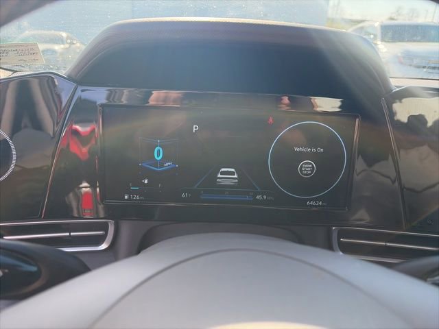 Used 2022 Hyundai Elantra SEL w/ Convenience + Premium Package image 5