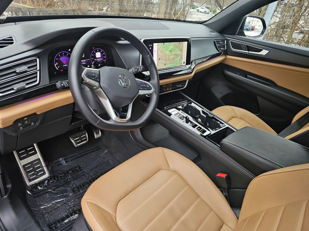 Used 2024 Volkswagen Atlas Cross Sport SEL R-Line image 9