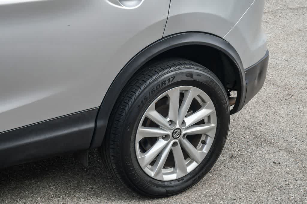 Used 2019 Nissan Rogue Sport S w/ Appearance Package FWD image 11
