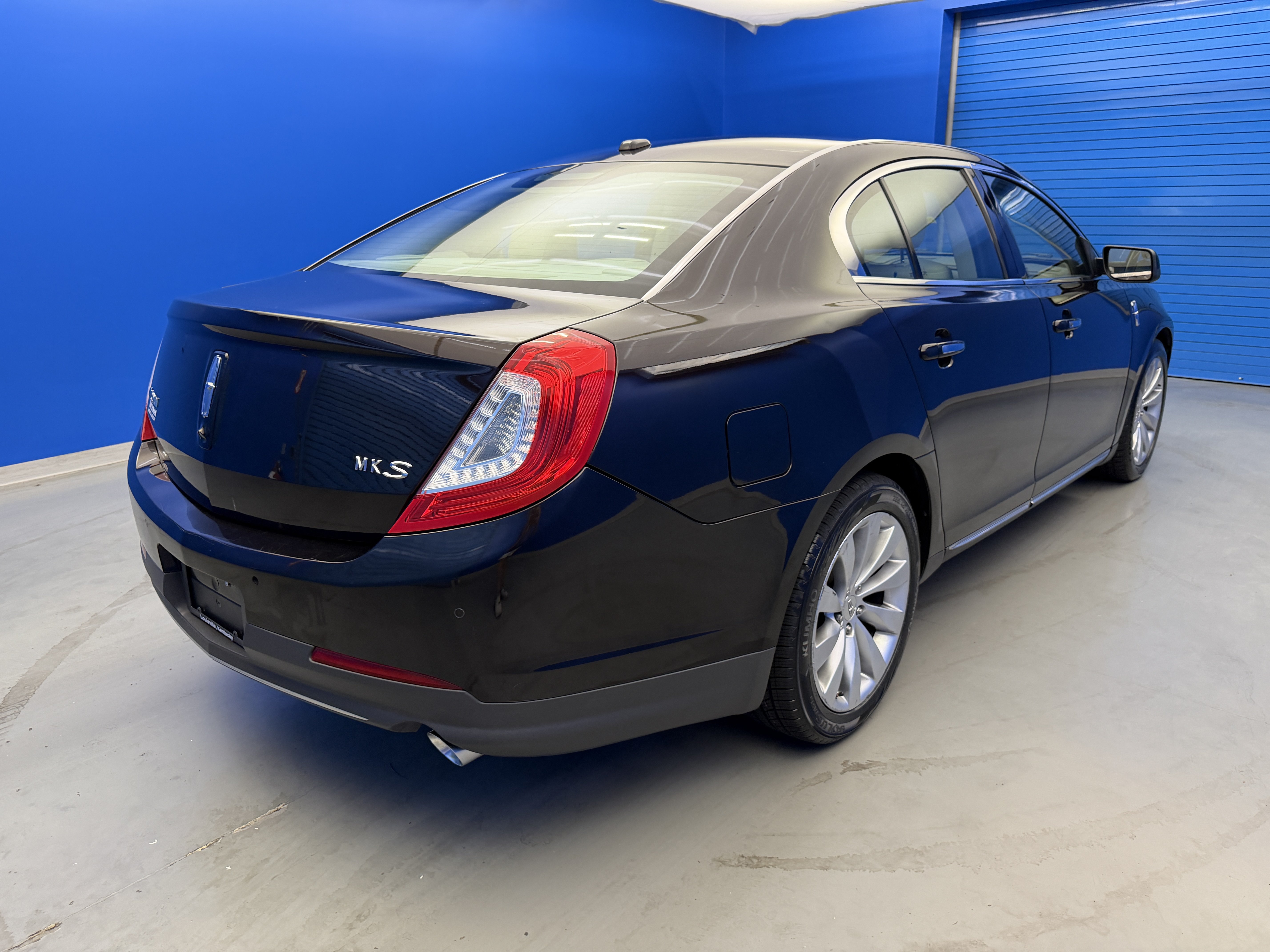 Used 2014 Lincoln MKS w/ Equipment Group 101A FWD image 7