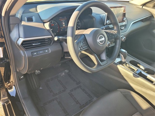 Certified 2025 Nissan Altima 2.5 S image 12