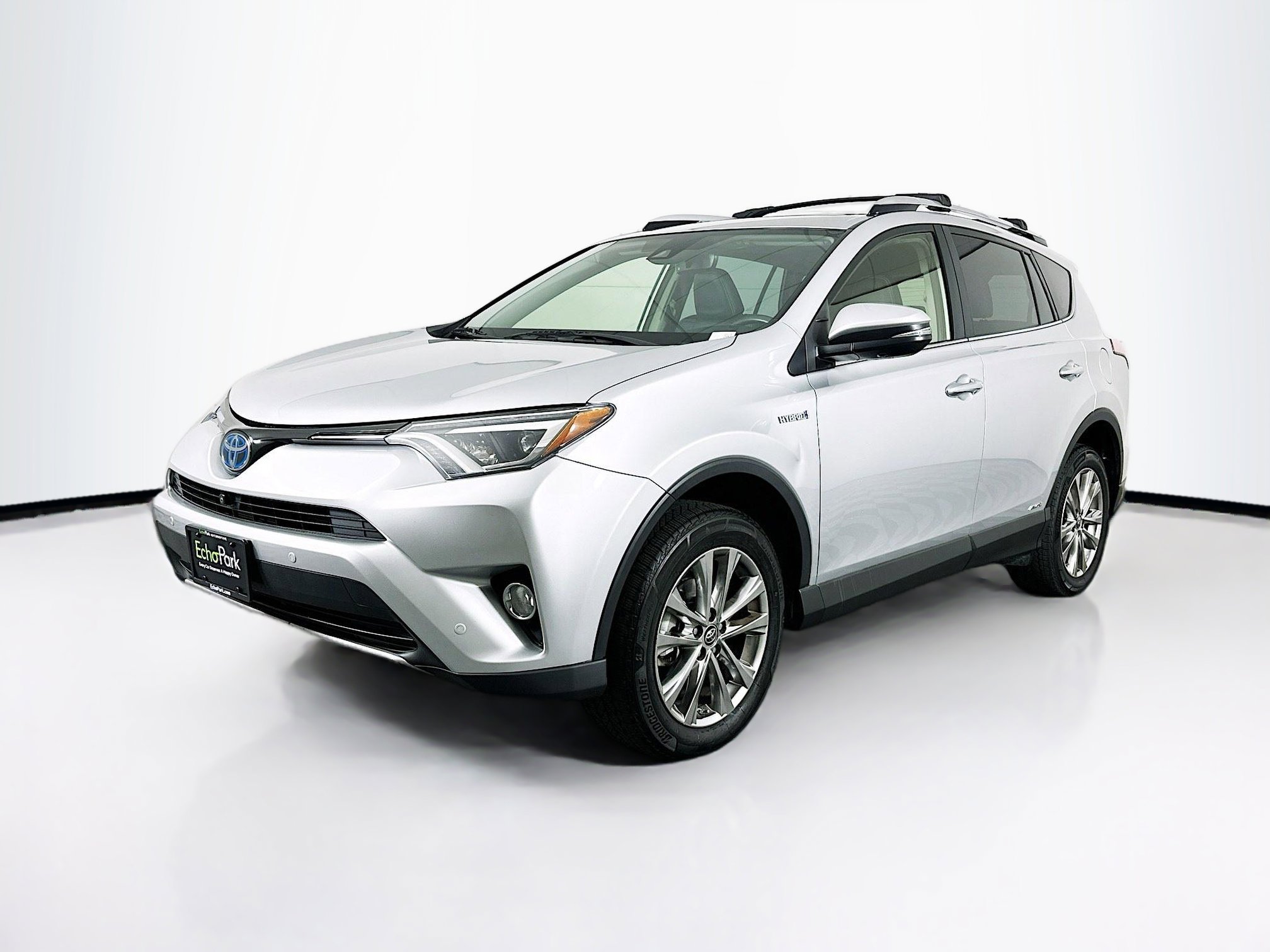 Used 2016 Toyota RAV4 Limited image 3