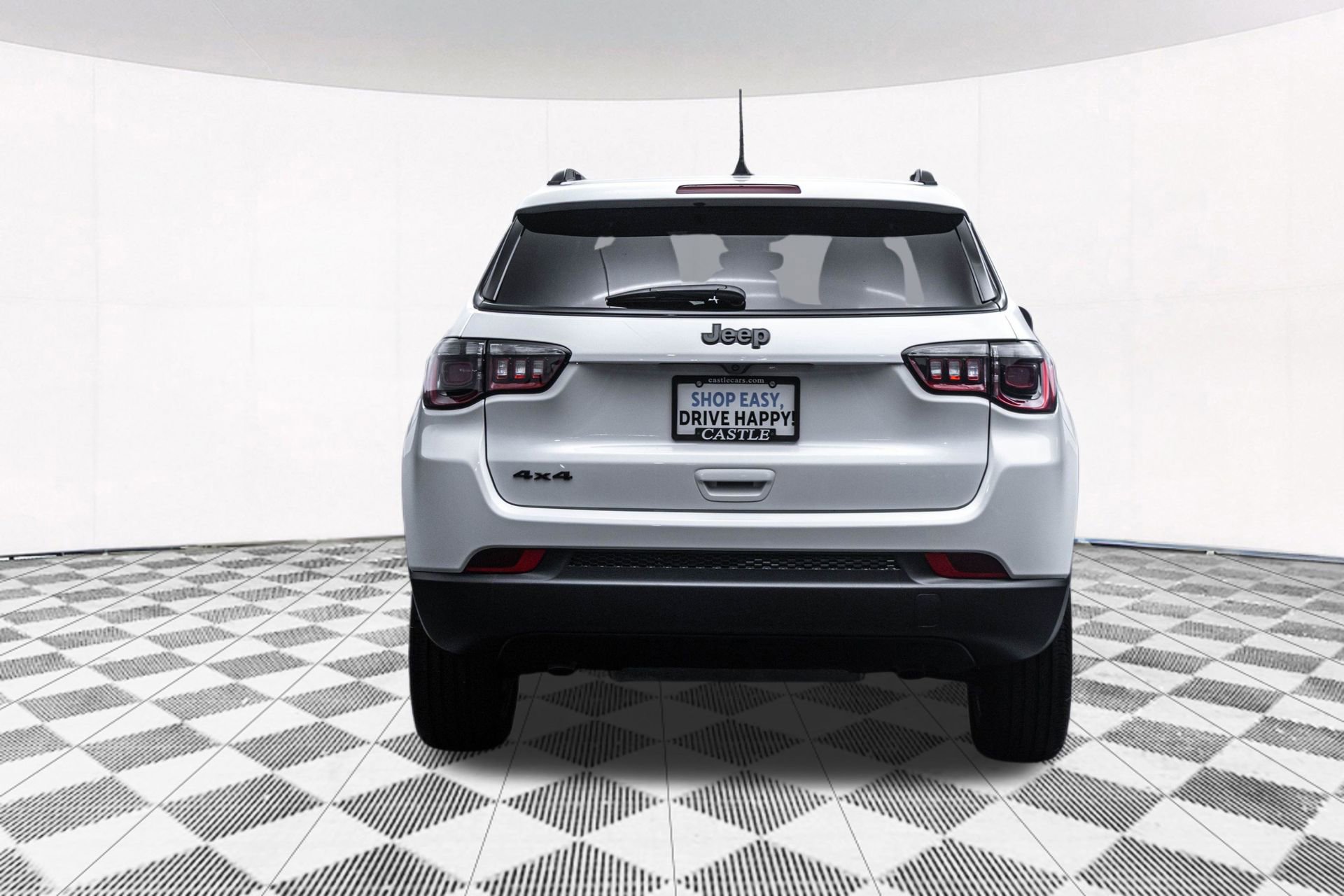 Used 2026 Jeep Compass Latitude image 10