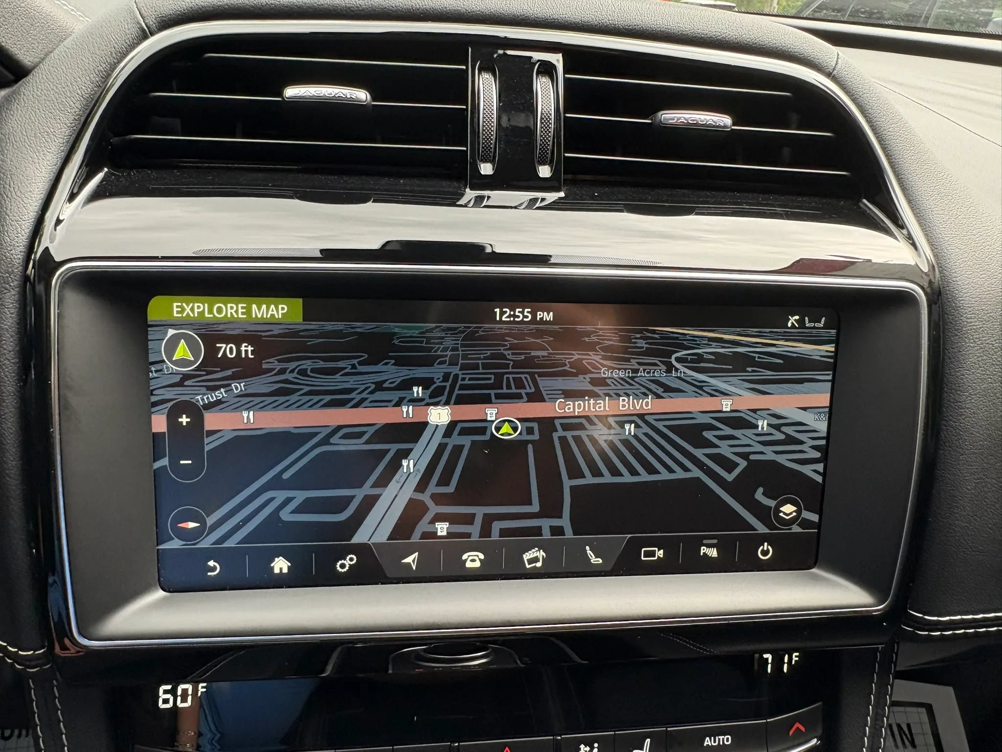 Used 2020 Jaguar F-PACE R-Sport AWD/4WD image 45