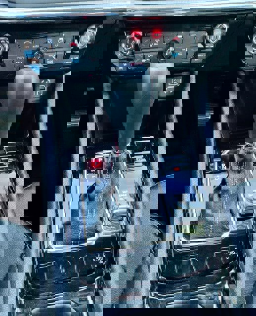 Used 2022 Jeep Compass Limited image 18