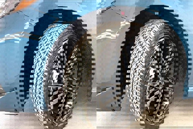 Used 2025 Toyota Camry XSE w/ Premium Plus Package image 34