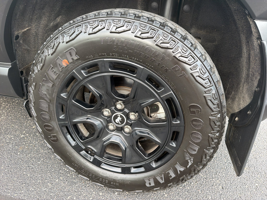 Used 2025 Ford Bronco Sport Outer Banks w/ Sasquatch Outer Banks Package AWD/4WD image 8