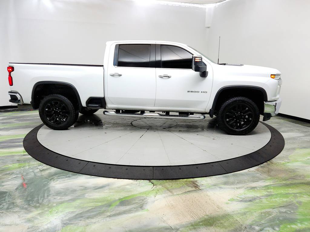 Used 2020 Chevrolet Silverado 2500 LTZ AWD/4WD image 4