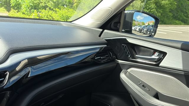 Certified 2023 Acura MDX SH-AWD w/ Technology Package image 22