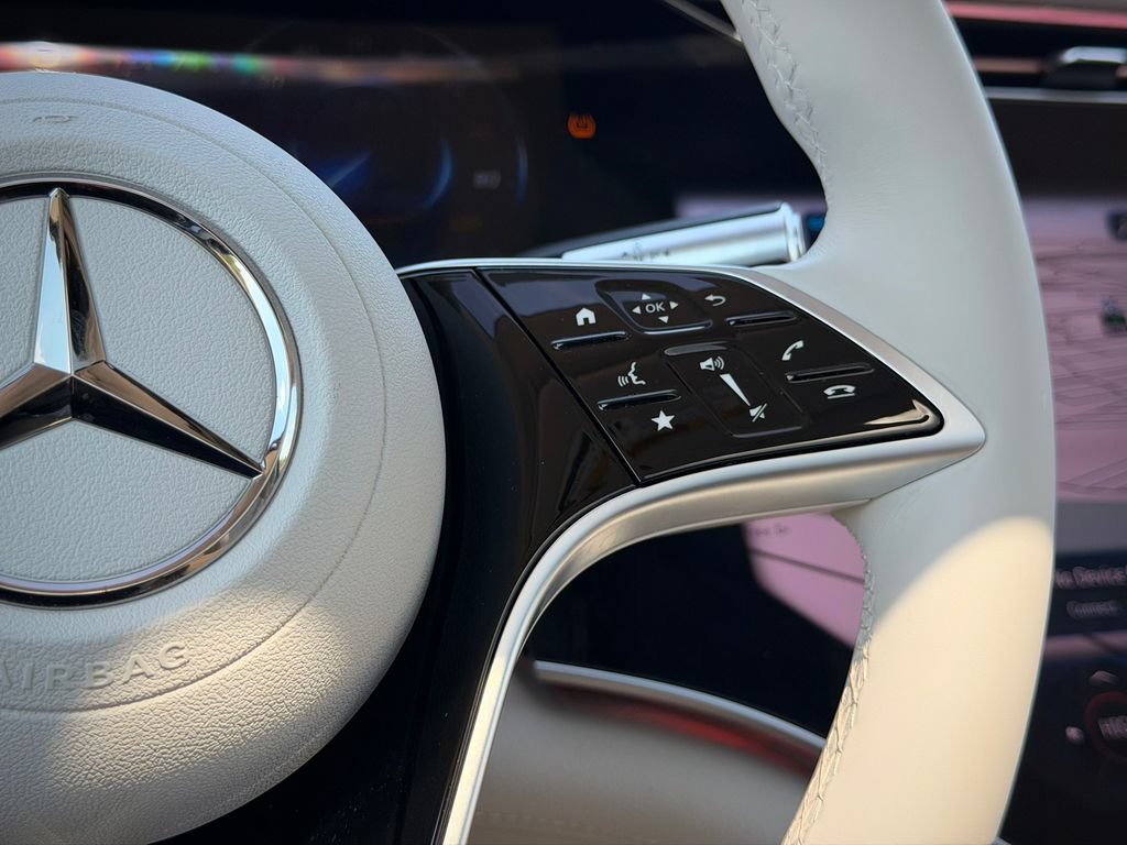 Used 2023 Mercedes-Benz EQS 580 4MATIC SUV image 26