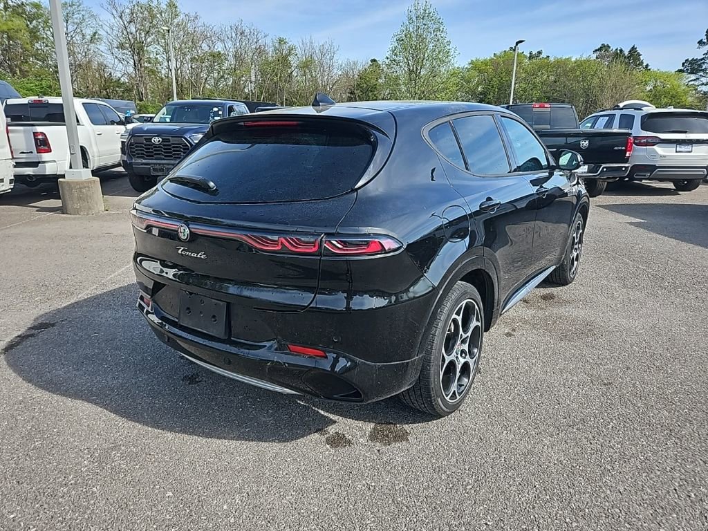 Used 2024 Alfa Romeo Tonale Ti w/ Premium Interior Package image 7