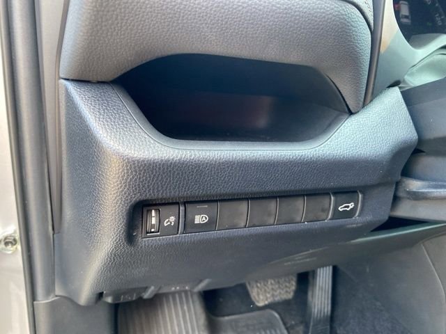 Used 2023 Toyota RAV4 XLE w/ Convenience Package FWD image 18
