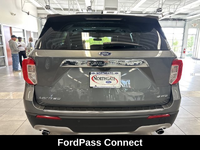 Used 2024 Ford Explorer Limited AWD/4WD image 15