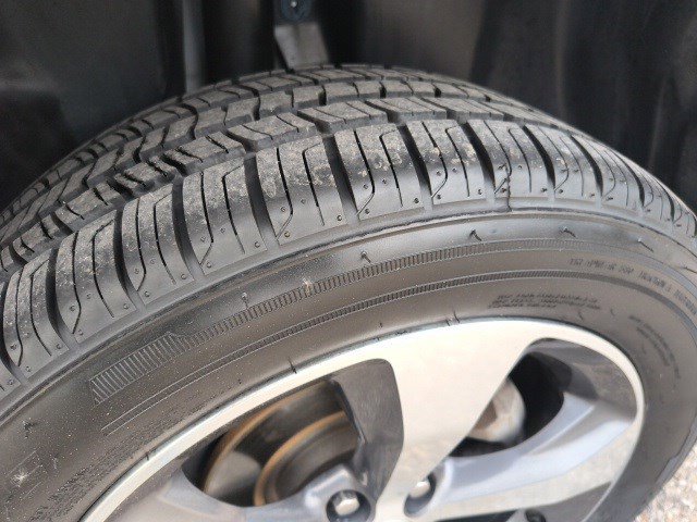 Used 2019 Jeep Cherokee Limited image 9