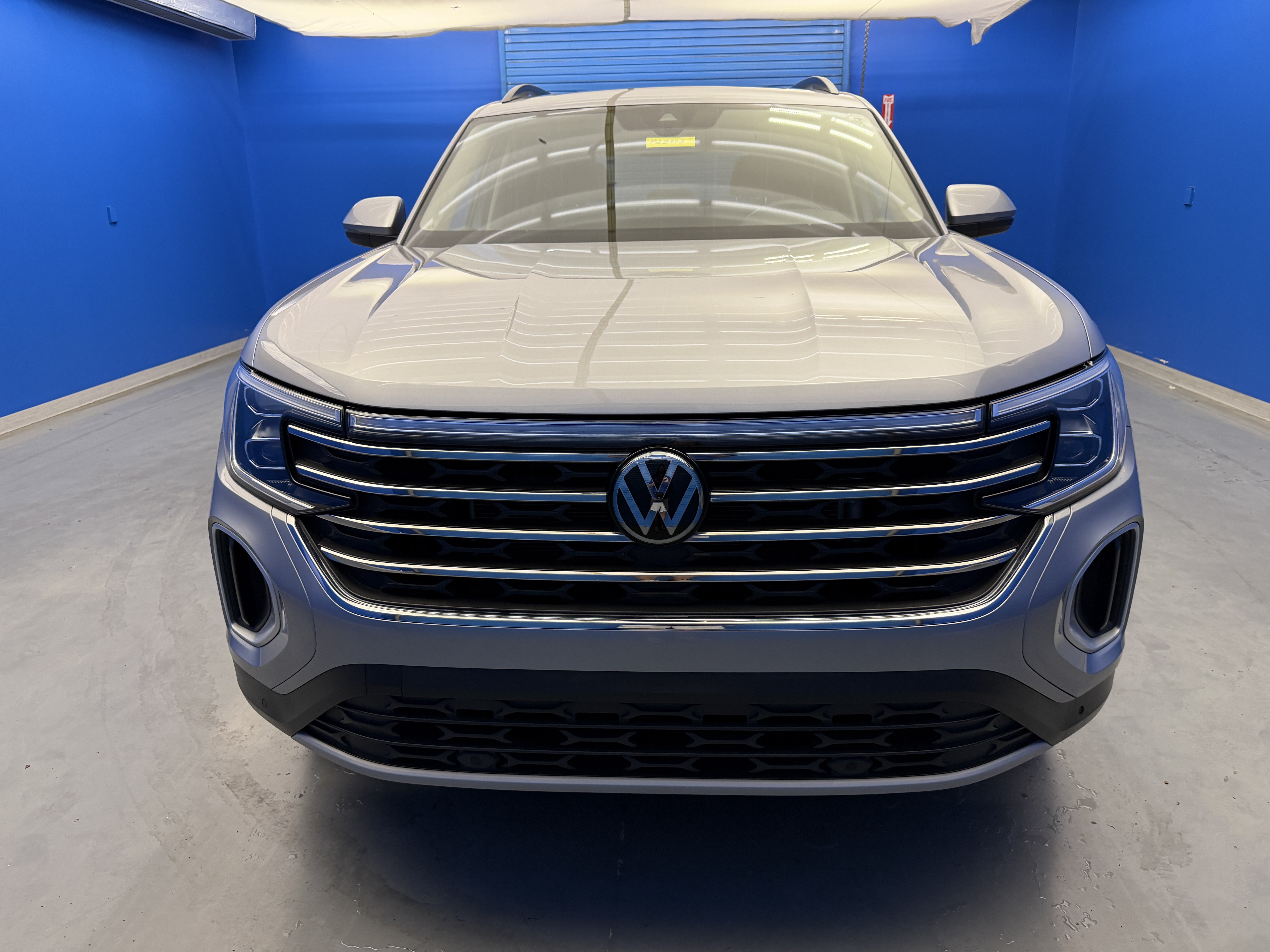 Certified 2024 Volkswagen Atlas SE FWD image 3