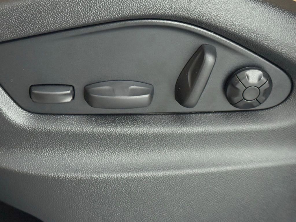 New 2026 Porsche Cayenne image 29