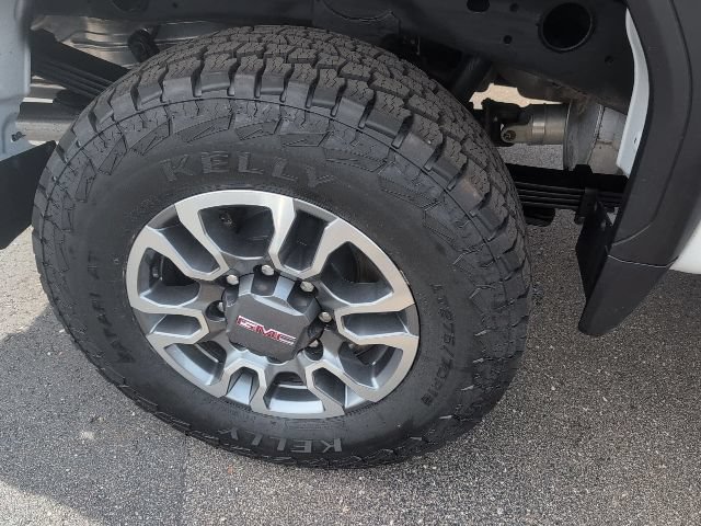 Used 2024 GMC Sierra 2500 SLE w/ Snow Plow Prep/Camper Package AWD/4WD image 15